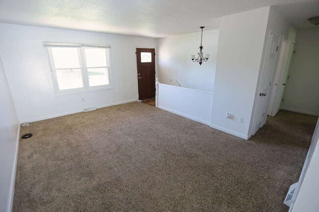 Building Photo - 2257 Countrywood Dr SE
