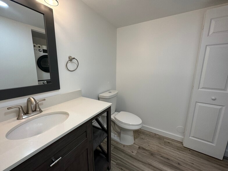 Building Photo - 101 Ocean Lane Dr