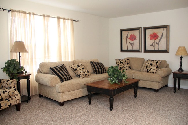 Interior Photo - Hiland Springs