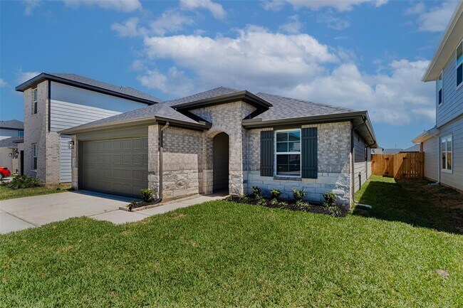 Building Photo - 4302 Freya Pointe Dr