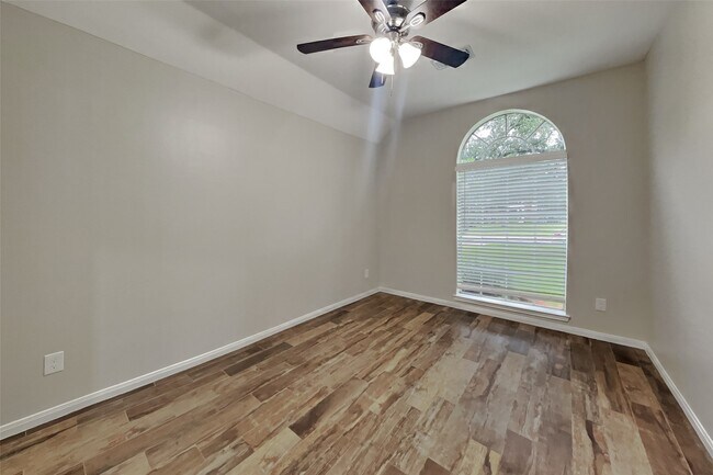 Building Photo - 16803 Cobbler Crossing Dr