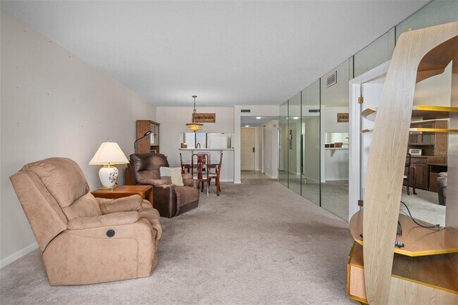 Building Photo - 8211 Brent St