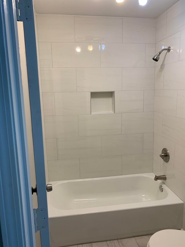 Building Photo - 4834 Sturbridge Ln