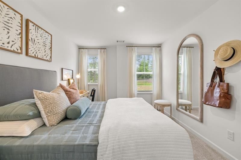 Building Photo - 16 Red Dragon Dr