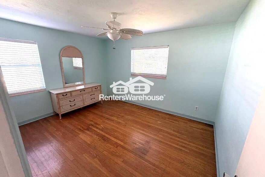 Building Photo - 3025 50th St S