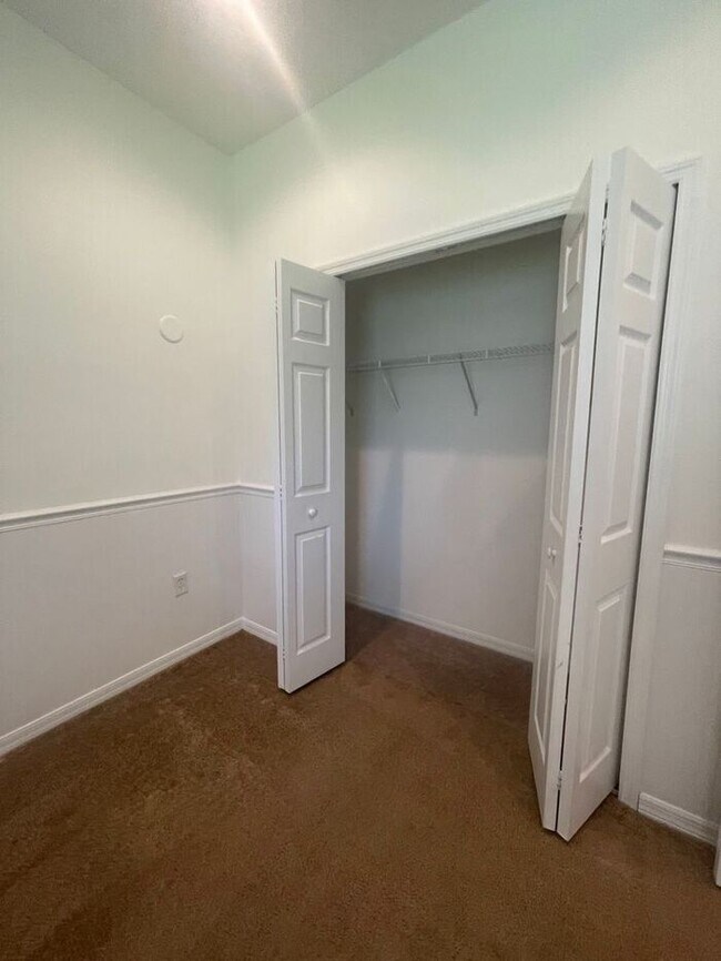 Building Photo - Bella Lago-Pool Home-1441 Beacon Dr Kissim...