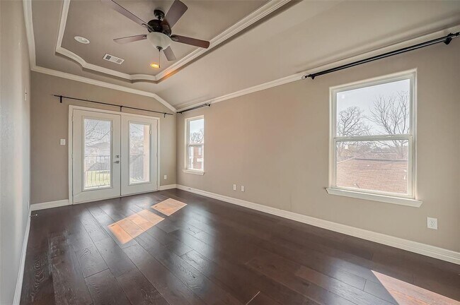 Building Photo - 4307 Hershe St