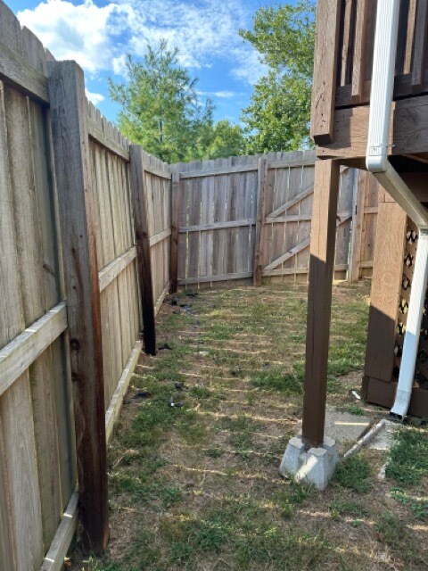 Building Photo - 1258 W Bluegrass Rd