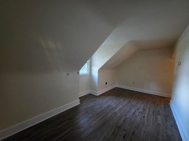 Building Photo - Westhaven