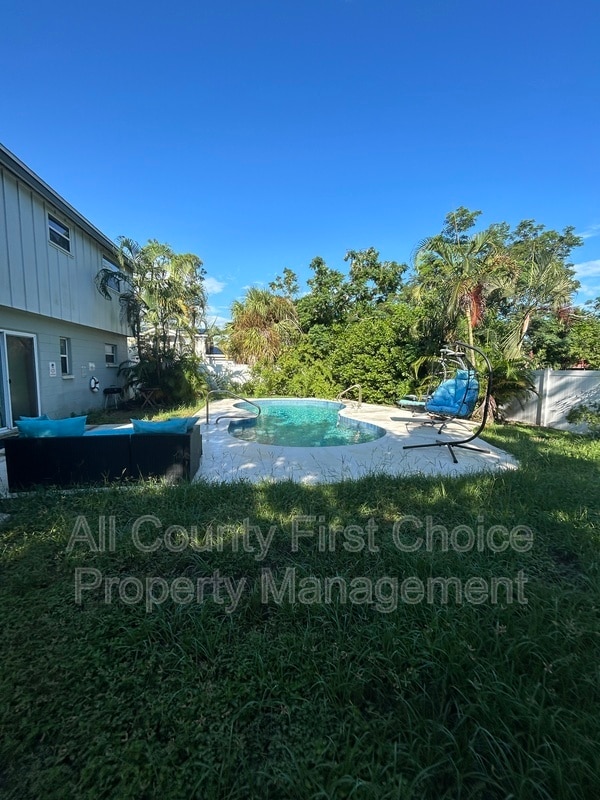 Building Photo - 12731 82nd Avenue N