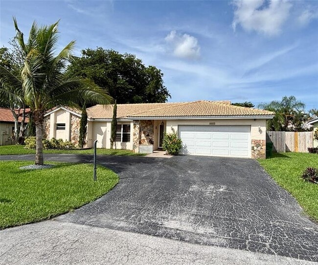 Primary Photo - 6421 Crossbow Ct
