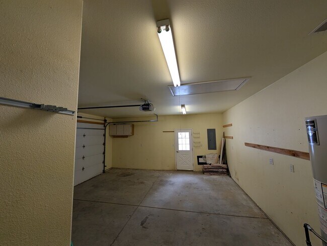 Building Photo - 224 Capitan Cir