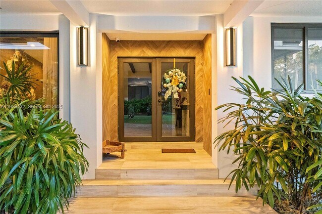 Building Photo - 9040 SW 110th Ave