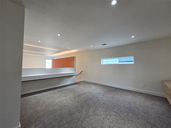 Building Photo - 5403 Tocayo Pl