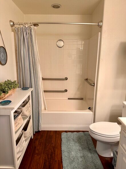 Building Photo - 95 Via Sovana