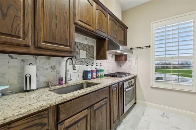 Building Photo - 1405 Gateway Blvd