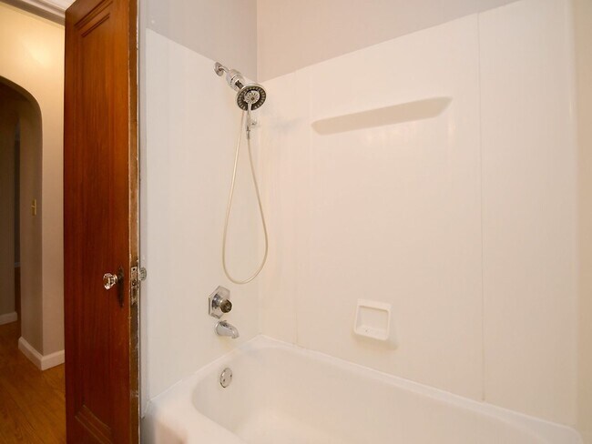 Building Photo - 2108 S 46th St