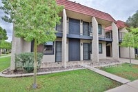 Building Photo - 700 W University Dr