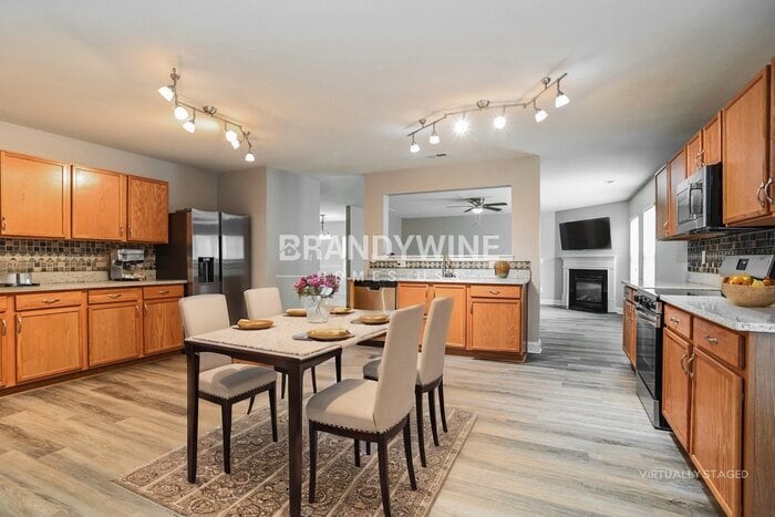 Building Photo - 1565 Cold Creek Pl