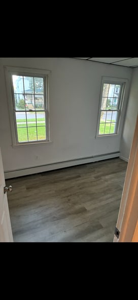 2nd bedroom li - 3 Ross St