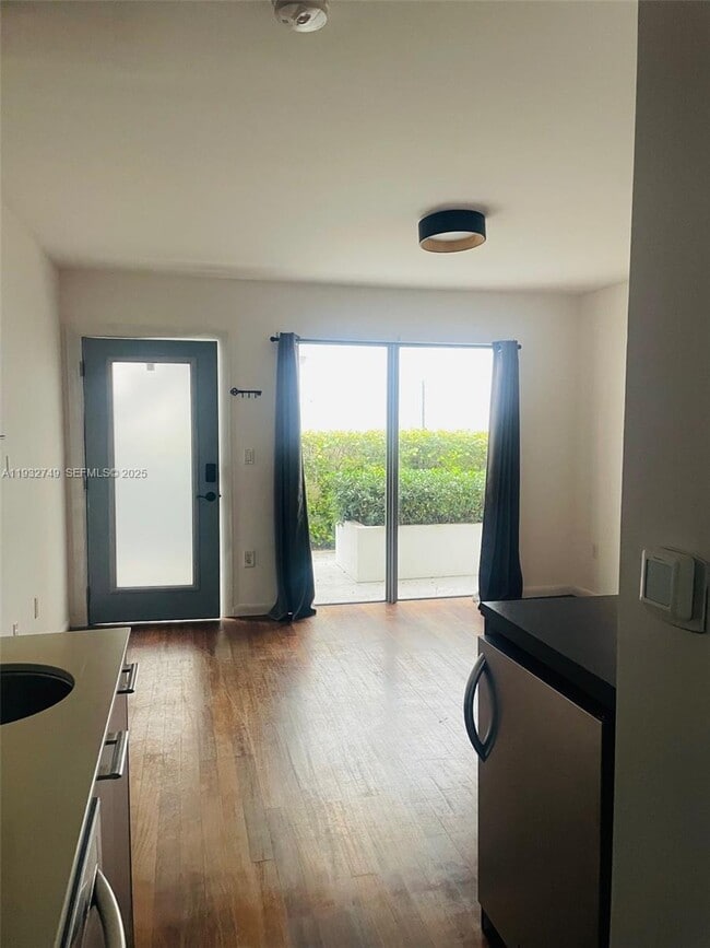 Building Photo - 1550 Pennsylvania Ave