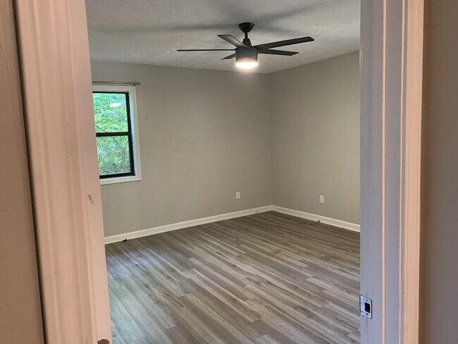 Building Photo - 5239 Ferry Creek Ln