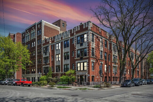 Building Photo - 5135 S Kenwood Ave