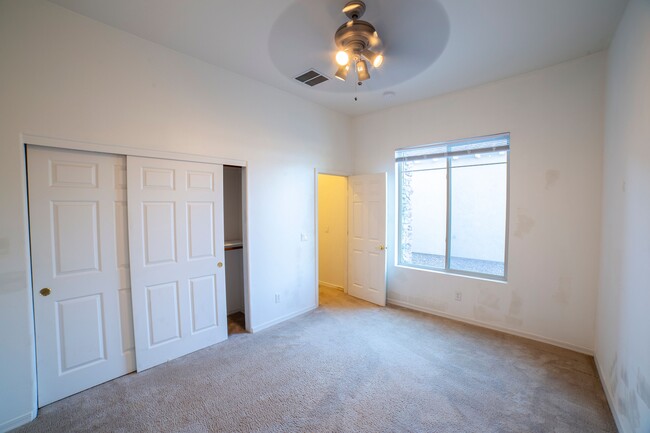 Building Photo - 14976 S Camino Rio Puerco