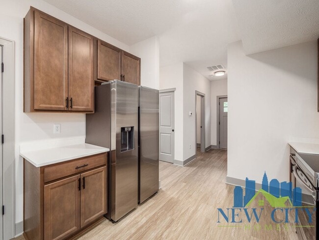 Building Photo - Recently Built 2 Bedroom 2 1/2 Bathroom Single Family Home in South Columbus!