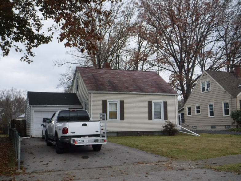 Primary Photo - 1545 Atlantic St NE