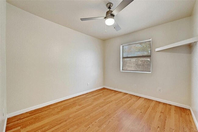 Building Photo - 3312 Plantation Rd