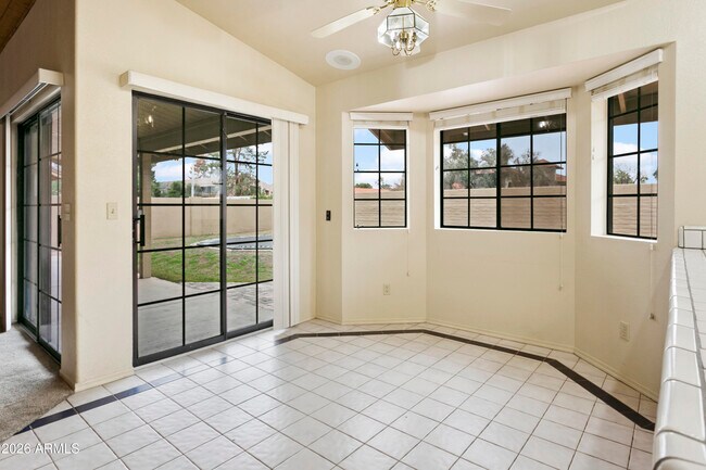 Building Photo - 1226 E Northshore Dr