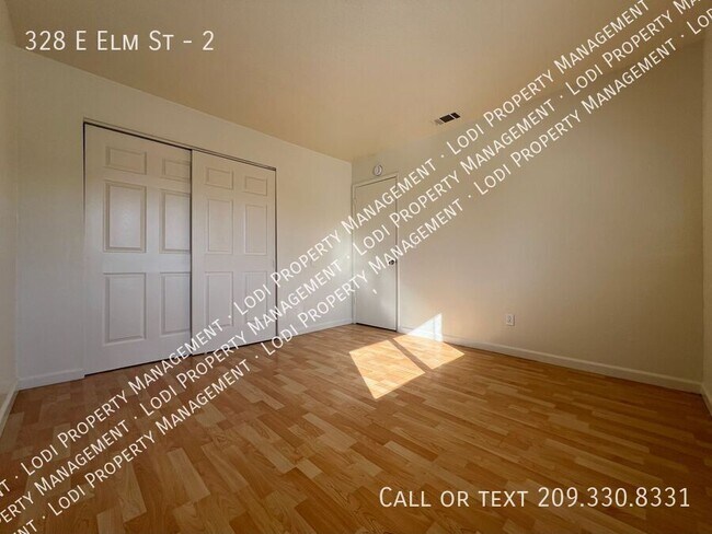 Building Photo - 328 E Elm St