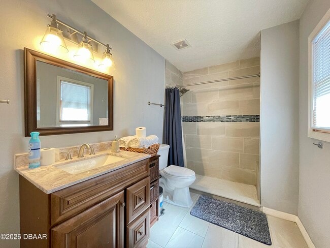 Building Photo - 945 McDonald Rd