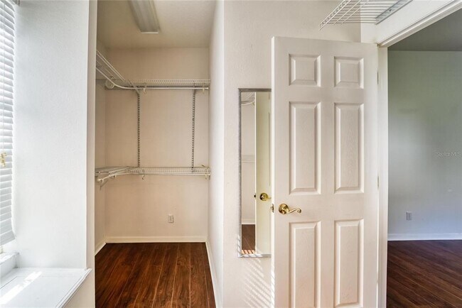 Building Photo - 10124 Cannon Dr