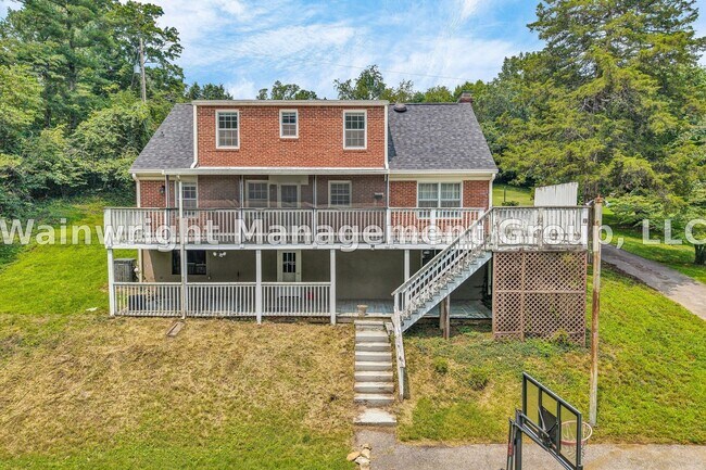 Building Photo - SW Roanoke County
