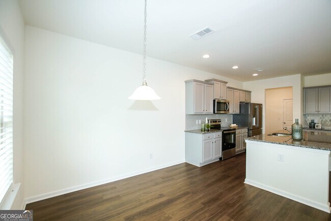 Building Photo - 138 Finley Dr