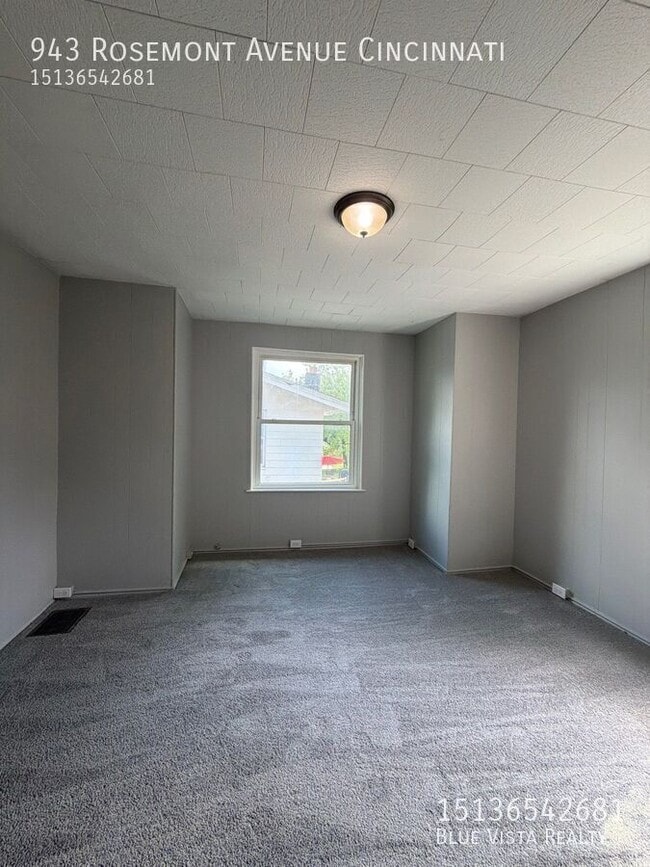 Building Photo - 943 Rosemont Ave
