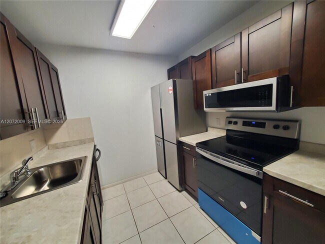Building Photo - 251 SW 132nd Way