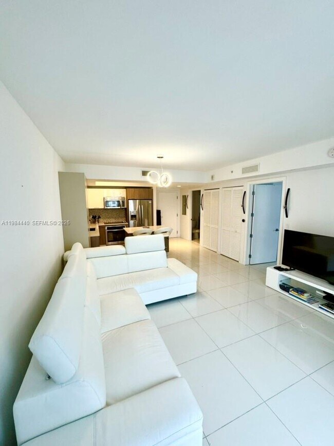 Building Photo - 5252 NW 85th Ave