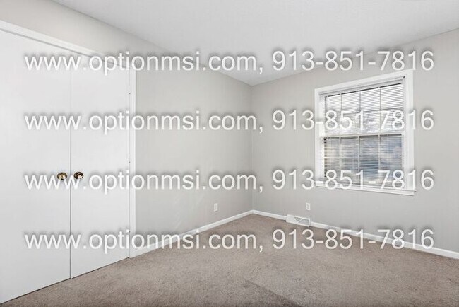 Building Photo - Lenexa West Subdivision