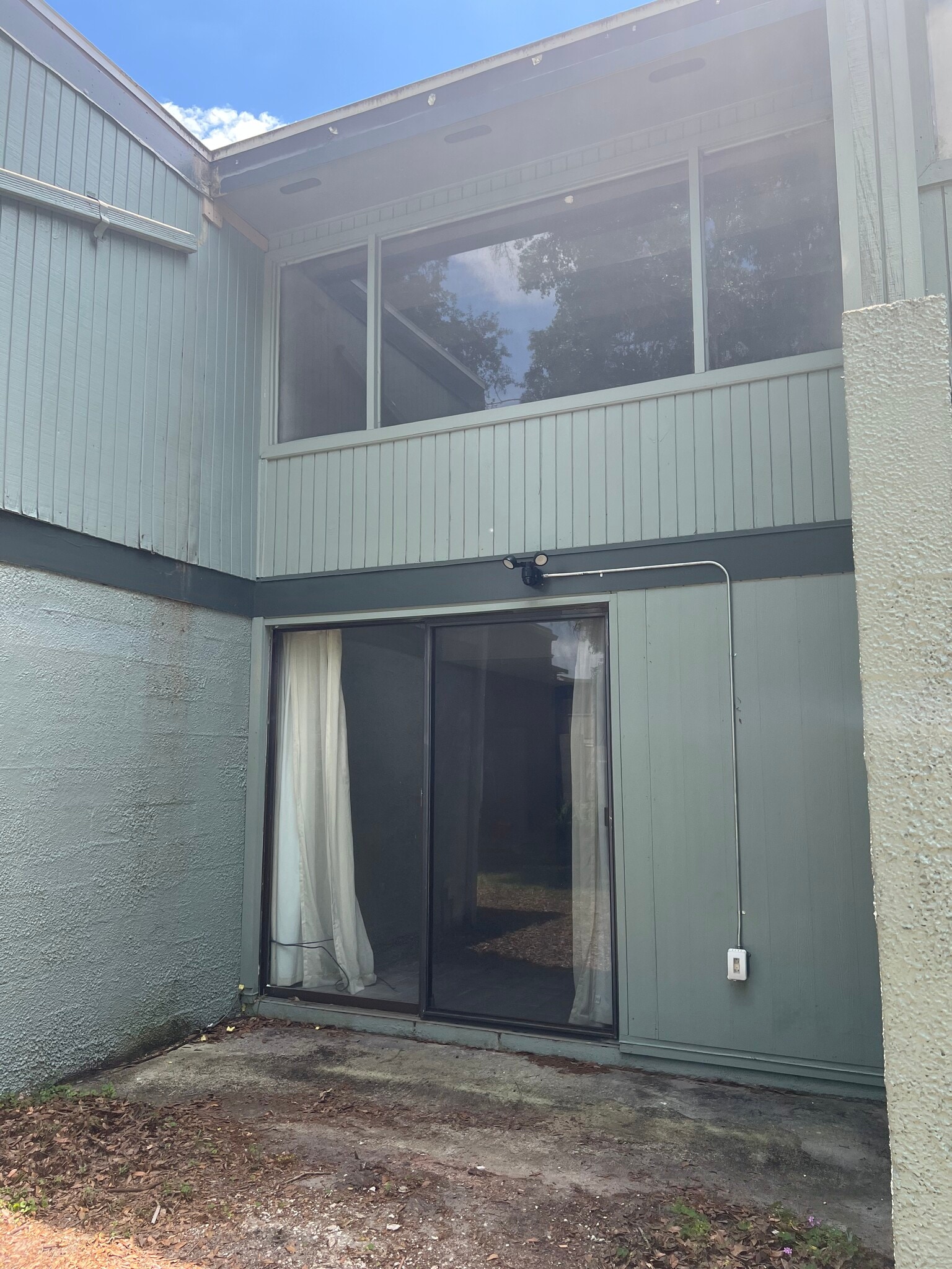 Building Photo - 711 SW 75th St