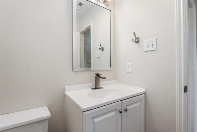 Building Photo - 6023 Barany Ct