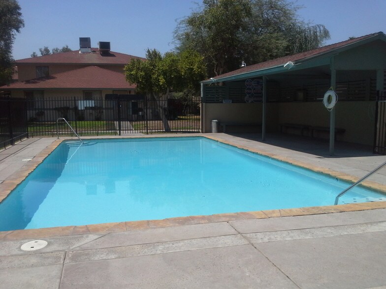Primary Photo - 1730 W Brighton Ave