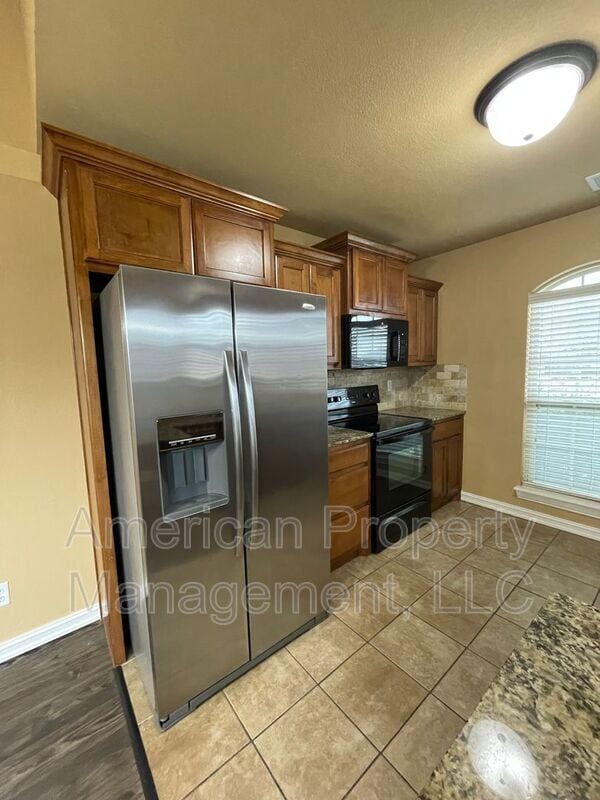 Building Photo - 13046 E 133rd Pl N