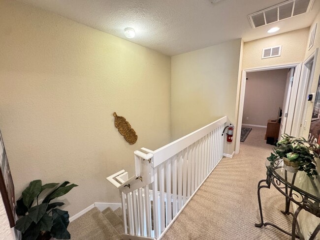 Building Photo - Fully Furnished 5-Bed End-Unit Townhome with Hot Tub in Gated Coral Cay! WASHER & DRYER INCLUDED!