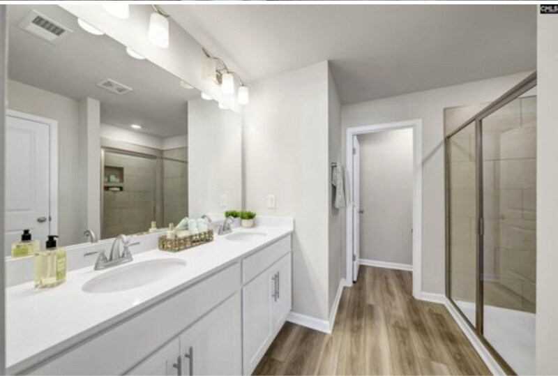 Building Photo - 227 Carillo