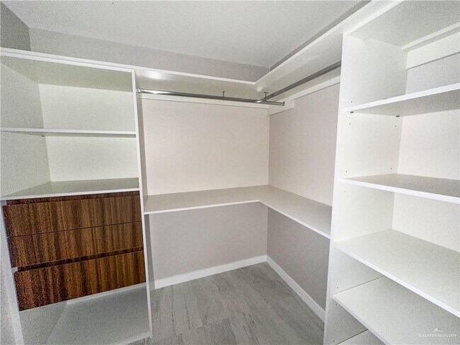 Building Photo - 19 Corales St