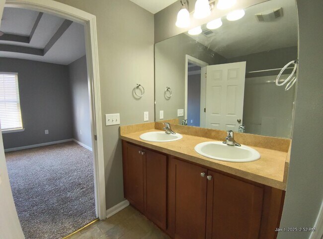 Building Photo - 75 Canyon Oak Loop