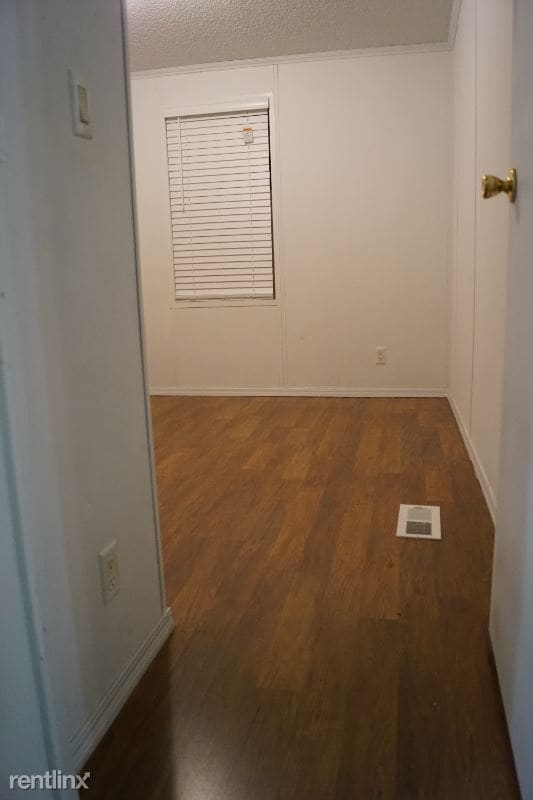 Building Photo - 4 br, 2.5 bath House - 1234 90 HIghway